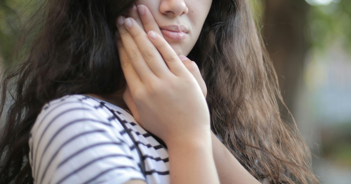 醫起看／長期蛀牙引發腦膿瘍 40歲女及時手術搶救's story cover image