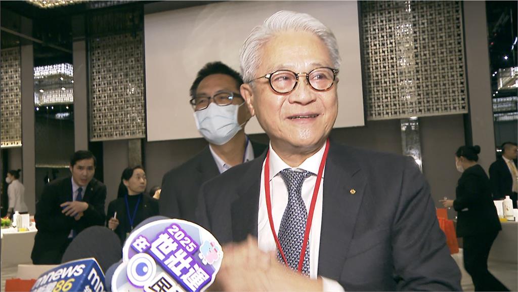 吳東亮成「最會併購的銀行家」 喊話台灣拚進世界百大銀行's story cover image